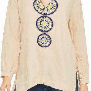 Lilly Pulitzer Cream Tunic with Blue and Yellow Embroidery 3/4 Sleeve